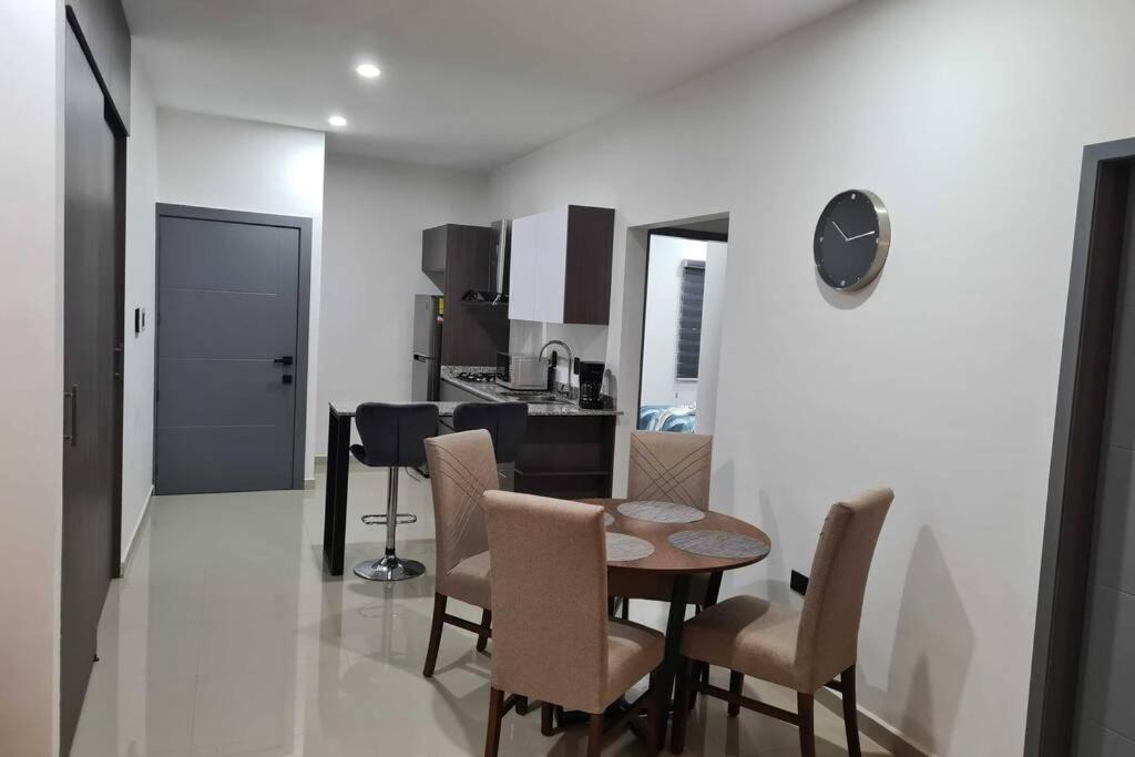 Апартаменти Departamento Cerca Del Malecon Y Zona Dorada Мазатлан Екстер'єр фото